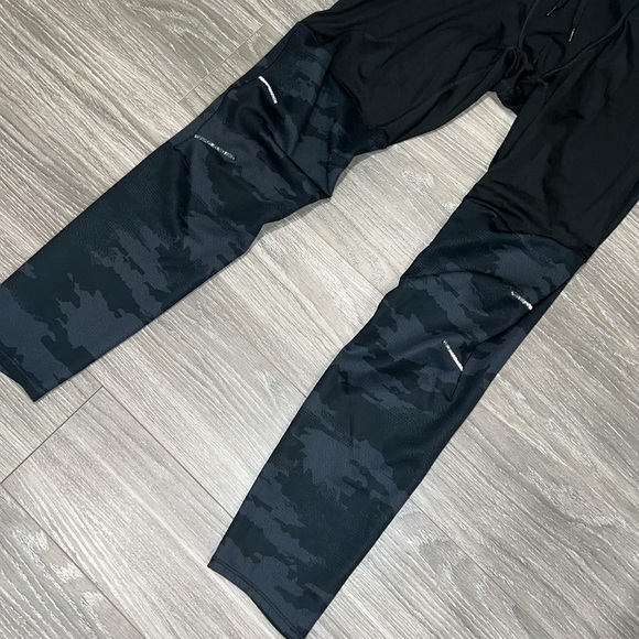 Adidas energy running tights. Size L. - Picture 2 of 5